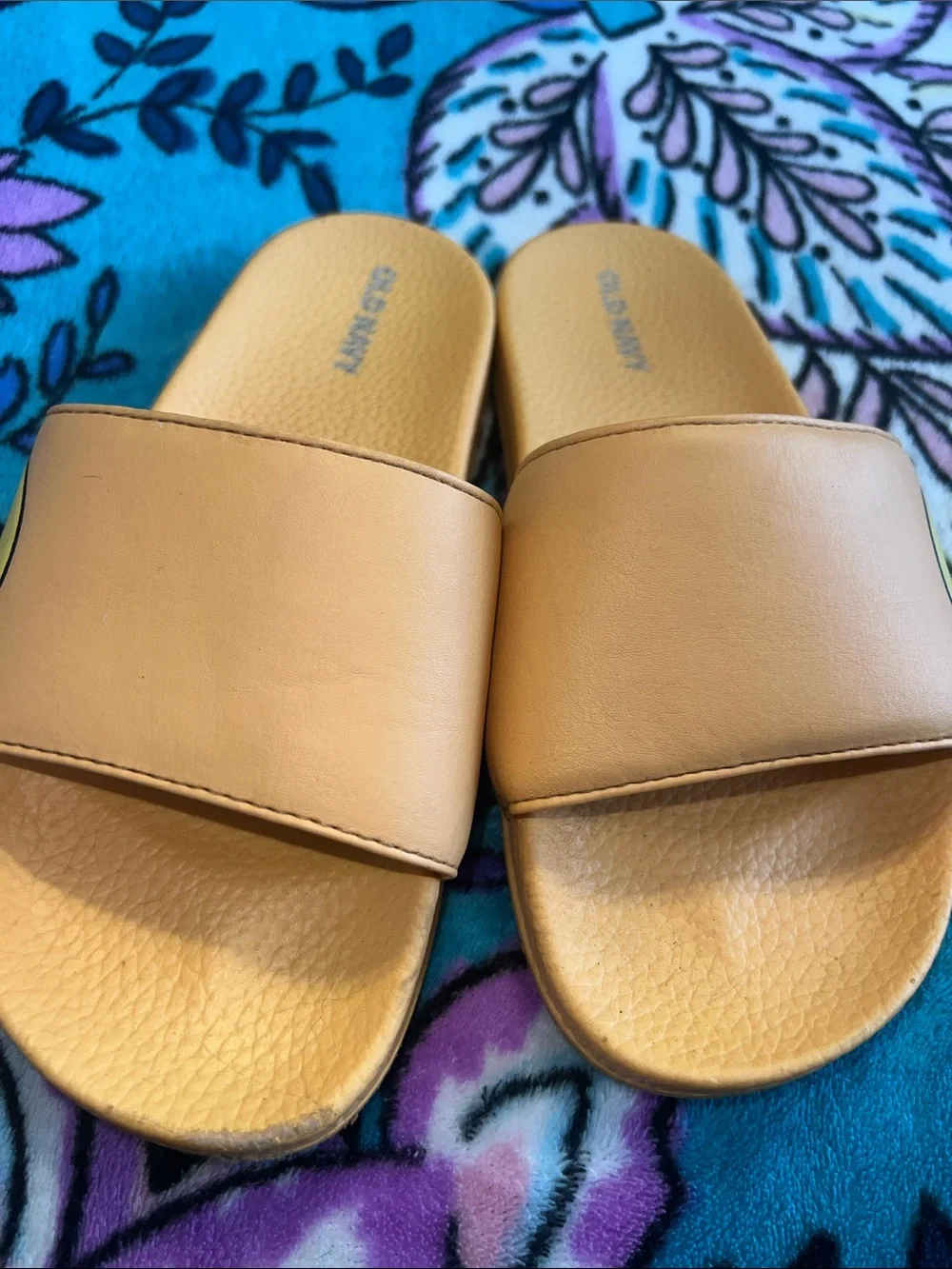 Old Navy girls - Winking Smiley Slide Sandals - size 1-2